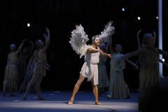 Na úvod předvedli italští umělci baletní představení na motivy soch Antonia Canovy