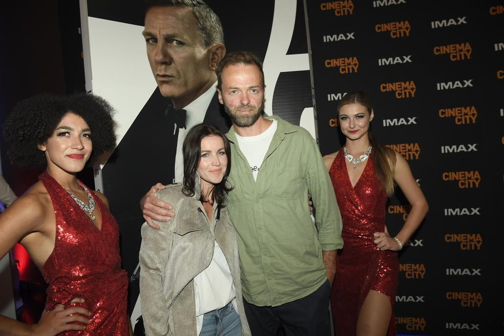 Lukáš Langmajer má s manželkou dvě děti. Siny Mikuláše a dceru Magdalénu.