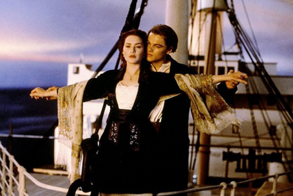 Kate Winsletová a Leonardo DiCaprio ve filmu Titanic.