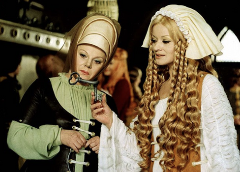 Jana Brejchová jako královna Eliška Pomořanská v Noci na Karlštejně.