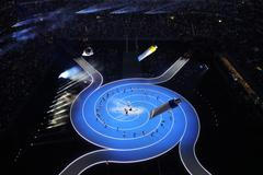 Pódium slavnostního zahájení v San Siru