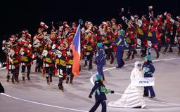 Nástup českých olympioniků v Miláně, v čele vlajkonoš David Pastrňák