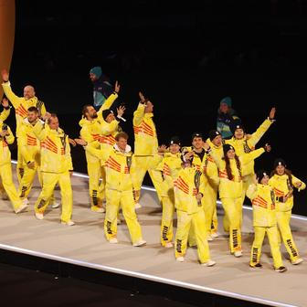 Belgičané v zářivě žlutém oblečení