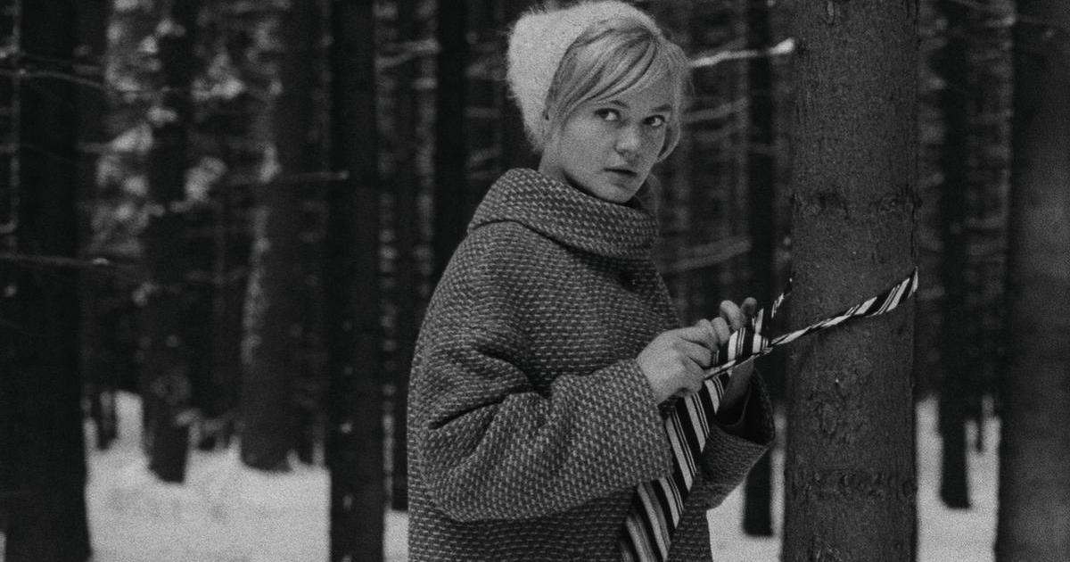 Hana Brejchová ve snímku Lásky jedné plavovlásky (1965)