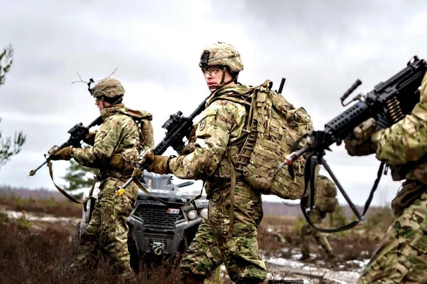 Jsme připraveni na válku s Ruskem? O osudu NATO rozhodne klíčové město