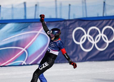 Zuzana Maděrová slaví postup do finále paralelního obřího slalomu na ZOH 2026