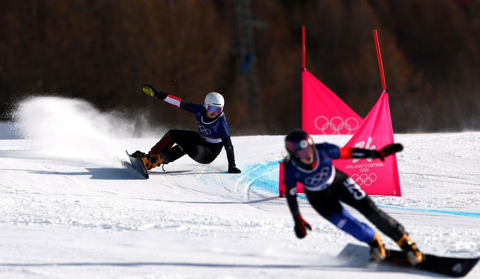 Paralelní obří slalom snowboardistek, ilustrační foto