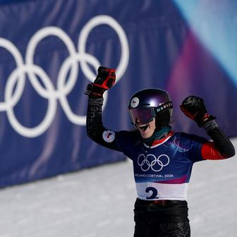 Zuzana Maděrová slaví zlato ve finále paralelního obřího slalomu na ZOH 2026