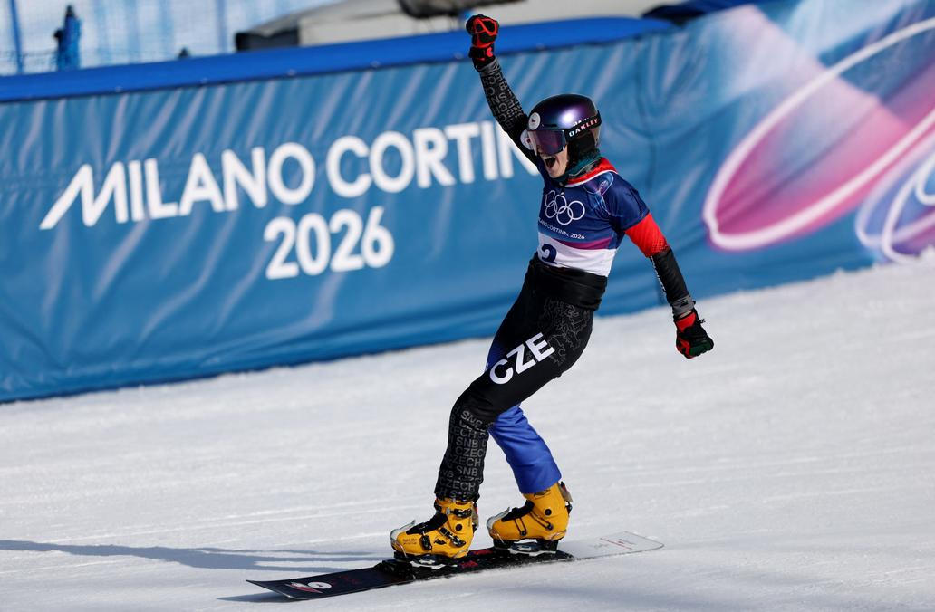 Zuzana Maděrová slaví postup do finále paralelního obřího slalomu na ZOH 2026