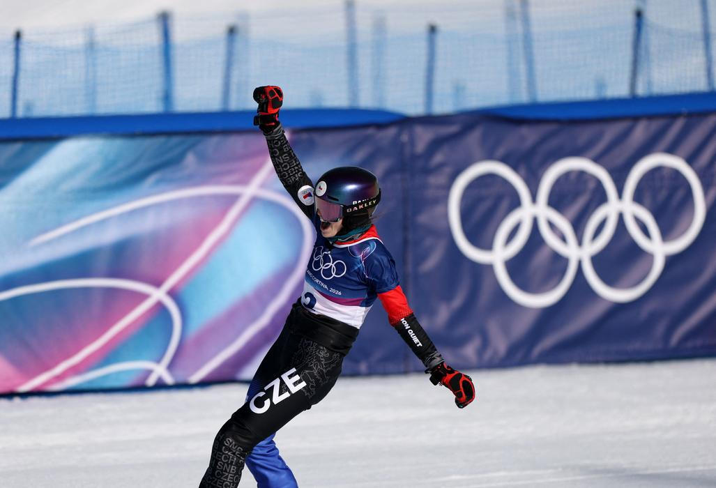 Zuzana Maděrová slaví postup do finále paralelního obřího slalomu na ZOH 2026