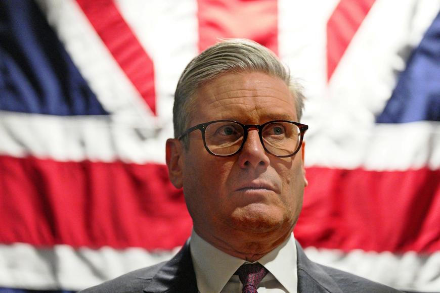 Kvůli Epsteinovi rezignoval v Británii šéf kabinetu premiéra Starmera