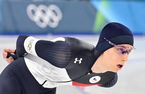 Metoděj Jílek v závodě rychlobruslařů na 5000 m na ZOH 2026