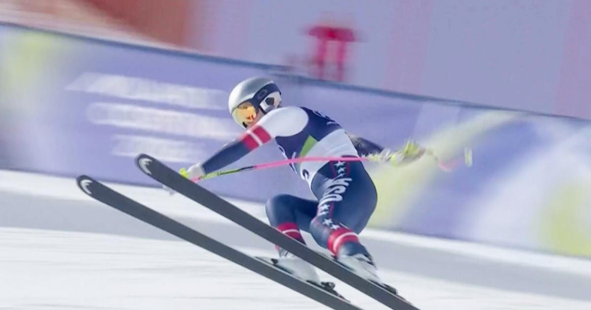 Přílišný risk, startovat neměla. Drsný pád Vonnové budí vášně v lyžařském světě