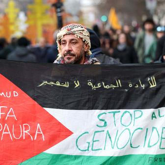 „Nepřátelé Itálie!“ Meloniová obvinila radikály z útoku na olympijský Milán