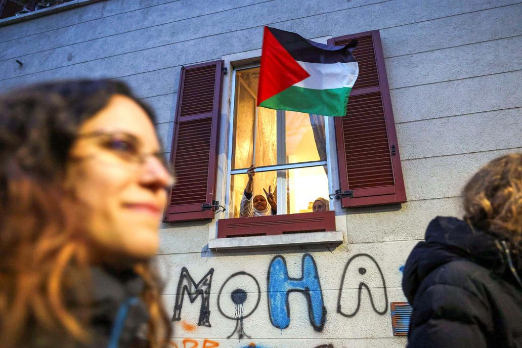 „Nepřátelé Itálie!“ Meloniová obvinila radikály z útoku na olympijský Milán