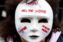 „Nepřátelé Itálie!“ Meloniová obvinila radikály z útoku na olympijský Milán