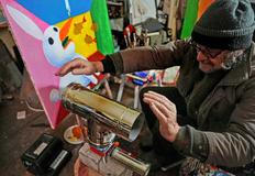 Dítě v kaluži, Bílý králík u svíčky, nahlédněte do mrazivého kyjevského ateliéru