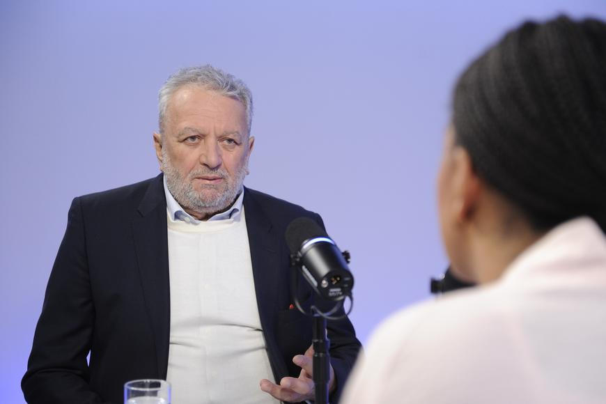 Jsme na křižovatce, můžeme skončit i na okraji, říká sociolog Gabal a vysvětluje proč