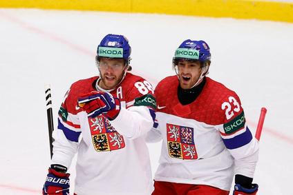 David Pastrňák a Lukáš Sedlák