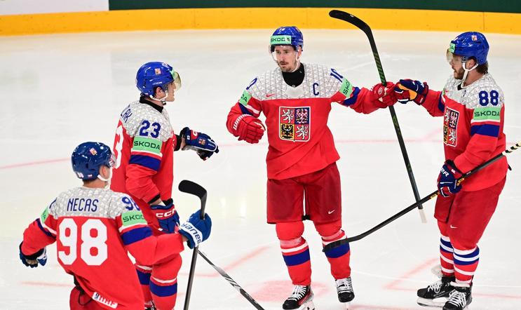 Martin Nečas, Lukáš Sedlák, Roman Červenka, David Pastrňák, hokejista, sportovec