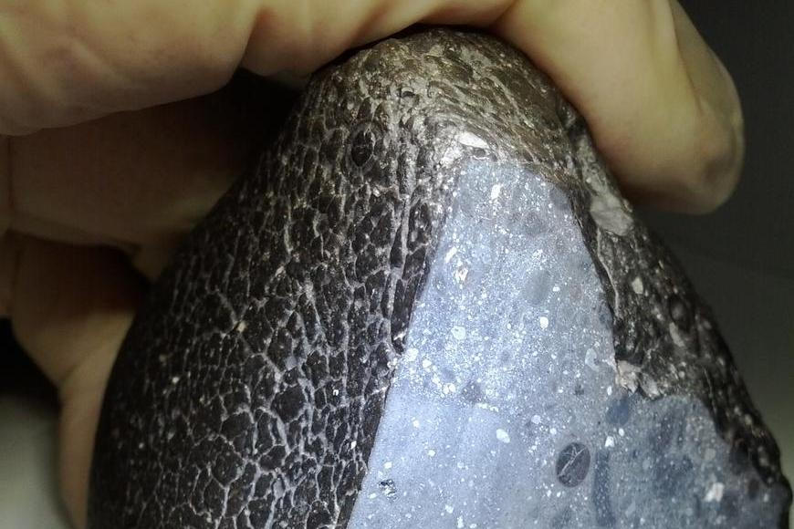 Tajemství meteoritu z Marsu. Voda v Černé krásce posiluje naděje na dávný život