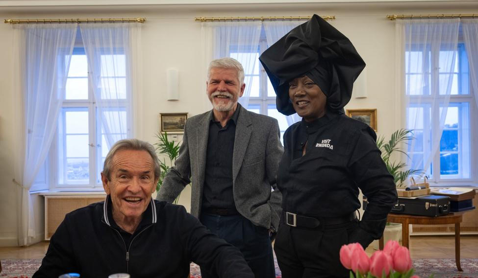 Prezident Petr Pavel s Jackym Ickxem a jeho chotí