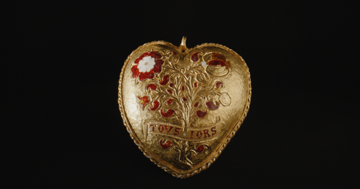 Britské muzeum v Londýně koupí zlaté Tudorovo srdce. Zaplatí za něj 97 milionů korun 
