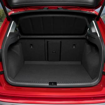 Nejlevnější skladový Seat Ateca stojí 641 tisíc korun. K dispozici je 24 nových a 3 předváděcí vozy.