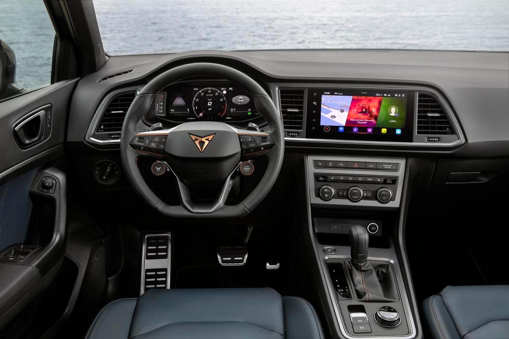 Na výběr je celkem 99 nových a 15 předváděcích vozů, mezi nimi i pár ve špičkové verzi s 221 kW.