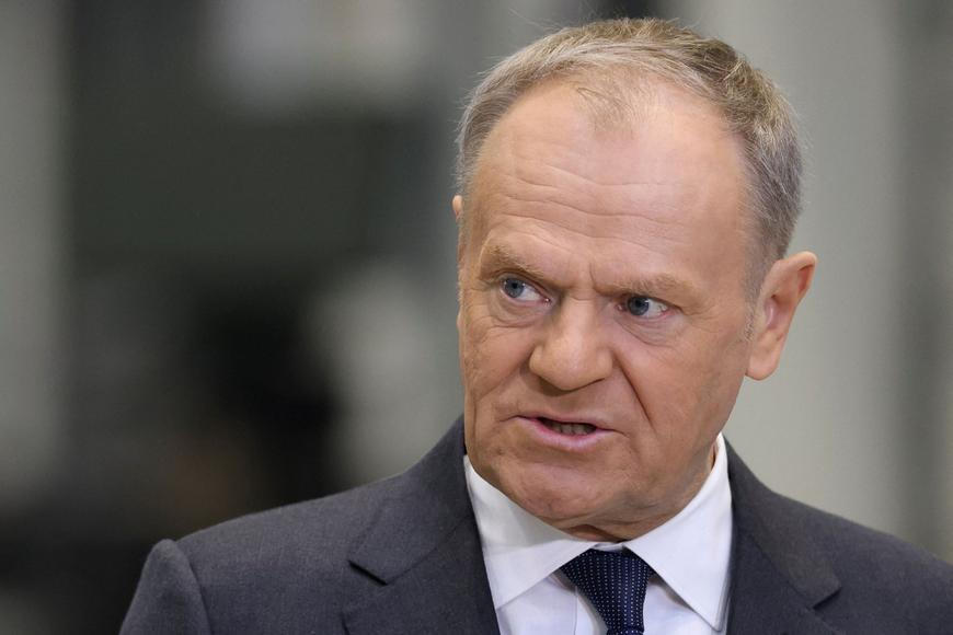 Tusk vyzval k "eliminaci zrádců". "Svět, jak ho známe, se nám rozpadá před očima"