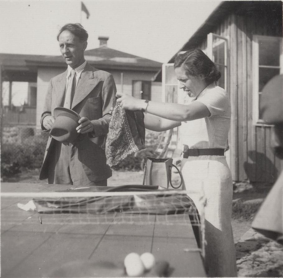 Vitka s Bohuslavem Martinů na chatě Kaprálových ve Třech Studních.