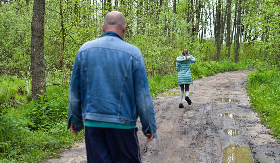 Assault,And,Kidnapping.,Victims,Are,Children,Of,The,Rapist.,Hostages