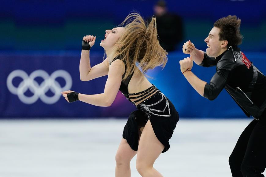 Čeští krasobruslaři schytávají kritiku za "AI kaši". Body dolů, hřímají v zahraničí