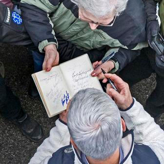 Hokejový dres č. 61 a prezident, který si to opravdu užívá