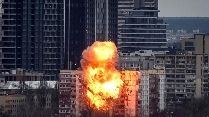 Russian missile and drone strike in Kyiv
