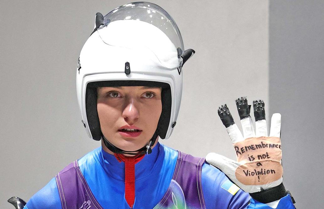 Škoda tyhle fotky minout: divoký Bunny, poselství na rukavici nebo gangsterka na dálnici