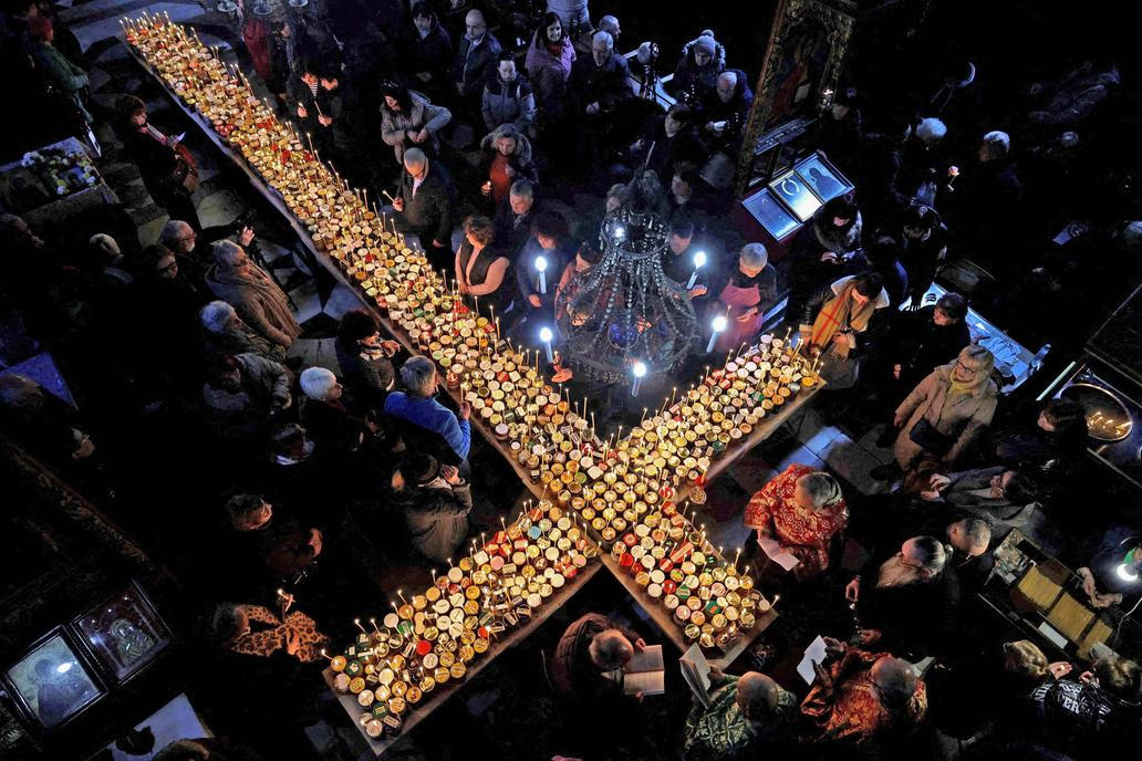 Škoda tyhle fotky minout: divoký Bunny, poselství na rukavici nebo gangsterka na dálnici