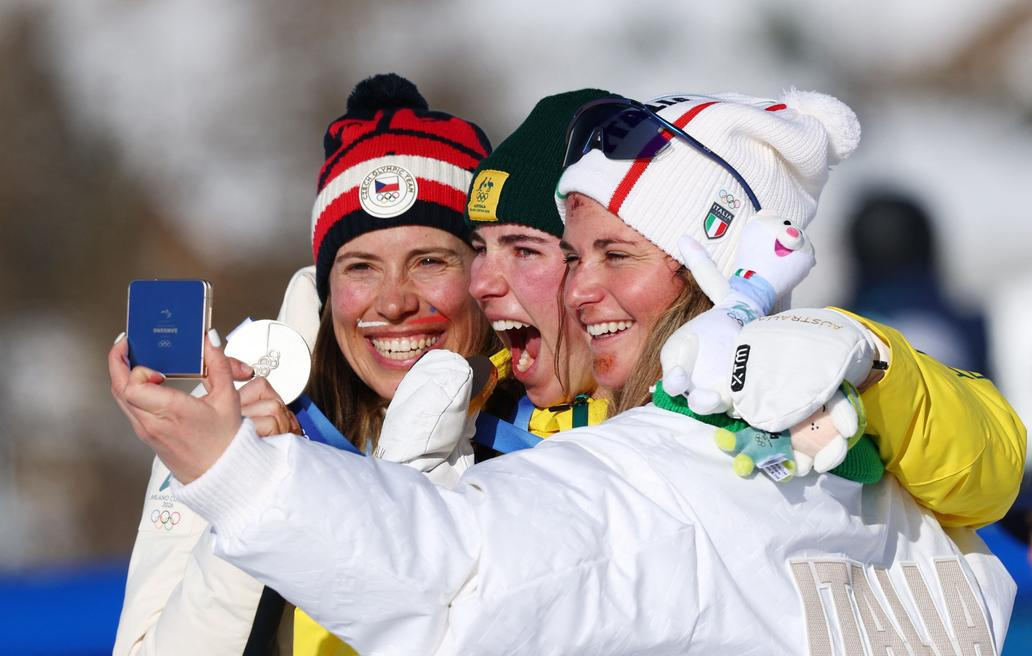Snowboard - Women's Snowboard Cross Victory Ceremony