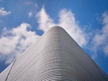 Tiny House LUX je prvním 3D tištěným obytným domem v Lucembursku využívajícím místní stavební materiály. Proces probíhal metodou „design & build“.