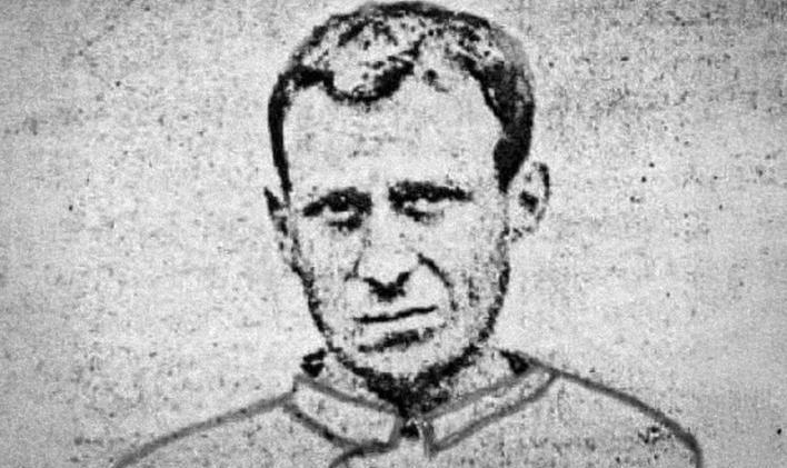 Anton Schimak v nedatované dobové fotografii s kresbou, užitý jako novinová ilustrace k zatčení v hostinci v Červené Vodě 27. června 1887.