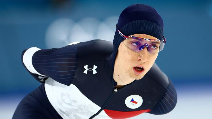 Metoděj Jílek v závodě rychlobruslařů na 10 000 m na ZOH 2026