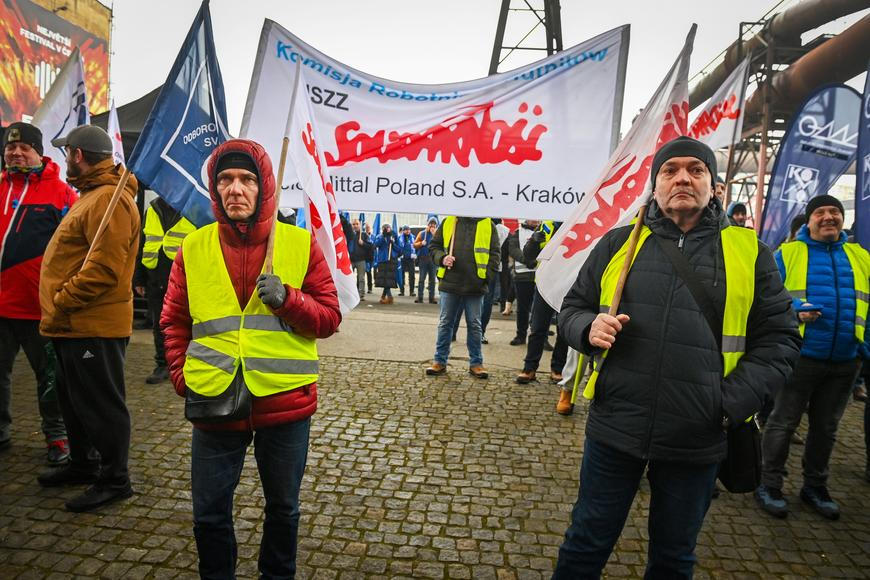 Reportér Aktuálně.cz: Proč havíři pískali na Pavla. A co řekli na Babiše s Juchelkou