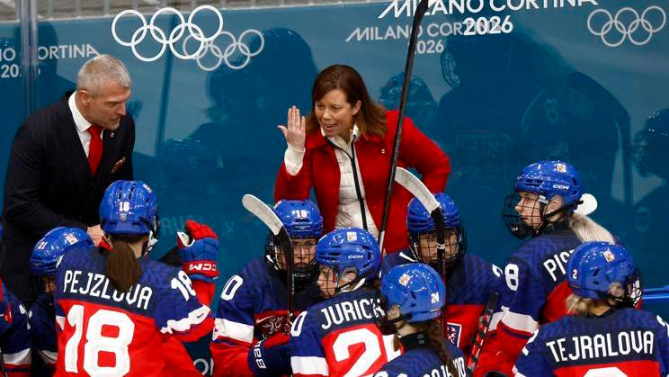 Trenérka českých hokejistek Carla MacLeodová