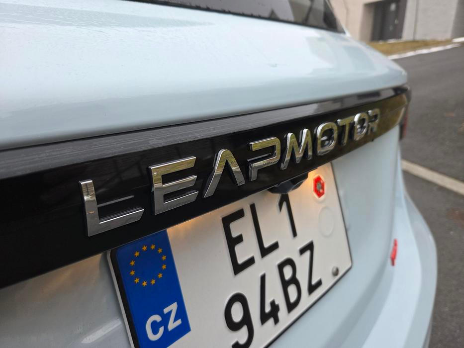Leapmotor je původně čínský startup, do něhož později investoval i Stellantis a pomáhá s jeho distribucí na evropských trzích. Včetně České republiky.