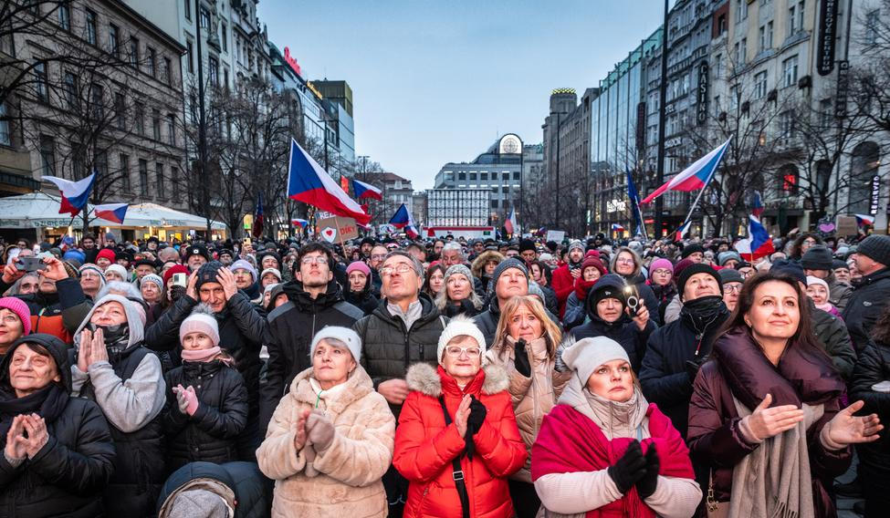 Demonstrace Stojíme za prezidentem