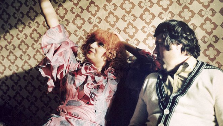 Dagmar Slivinská a Bronislav Poloczek ve filmové sociální satiře Panelstory.