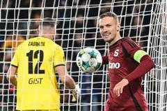 Sparťan Lukáš Haraslín slaví gól v zápase s Hradcem Králové