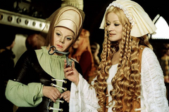 Jana Brejchová jako královna Eliška Pomořanská v Noci na Karlštejně.