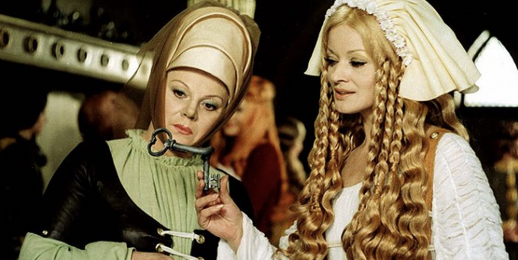 Jana Brejchová jako královna Eliška Pomořanská v Noci na Karlštejně.