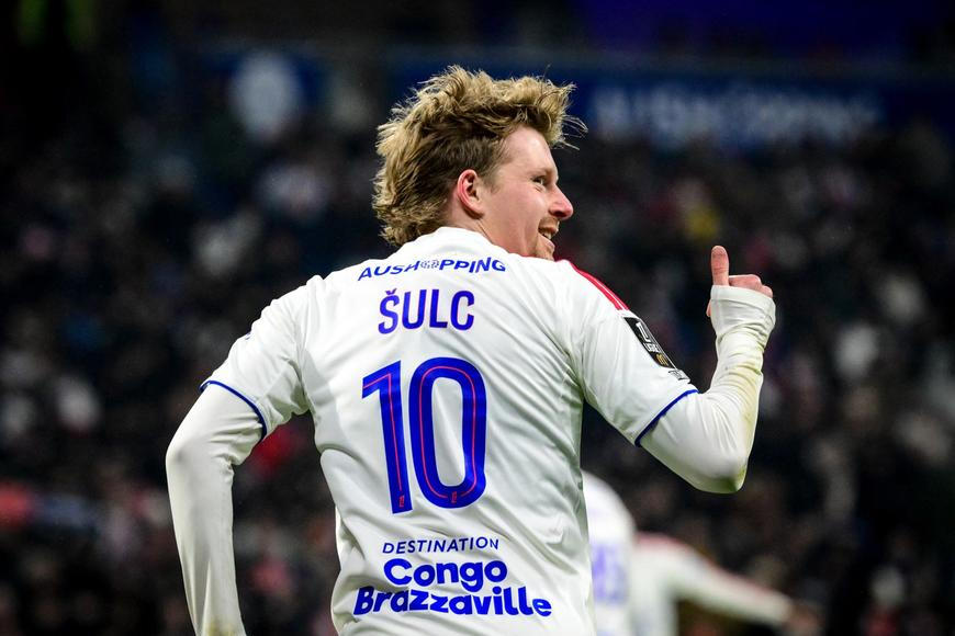 Mašina Lyonu jede dál. Šulc nahrával, Olympique vyhrál třináctý soutěžní zápas po sobě